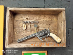 Pk091 Ключница "Револьвер кованый" (подарок кованый)