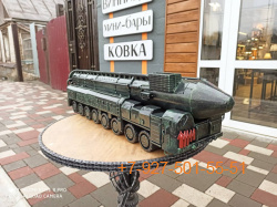 Pk115 Шкатулка/Мини-бар "Тополь-М" (подарок кованый) - черный с пат/зеленой + лак